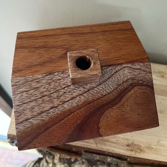 Hand Crafted Wooden Log Cabin incense Box - Picture 2 of 6